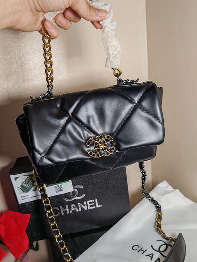 CHANEL 19 Lambskin Quilted Bag