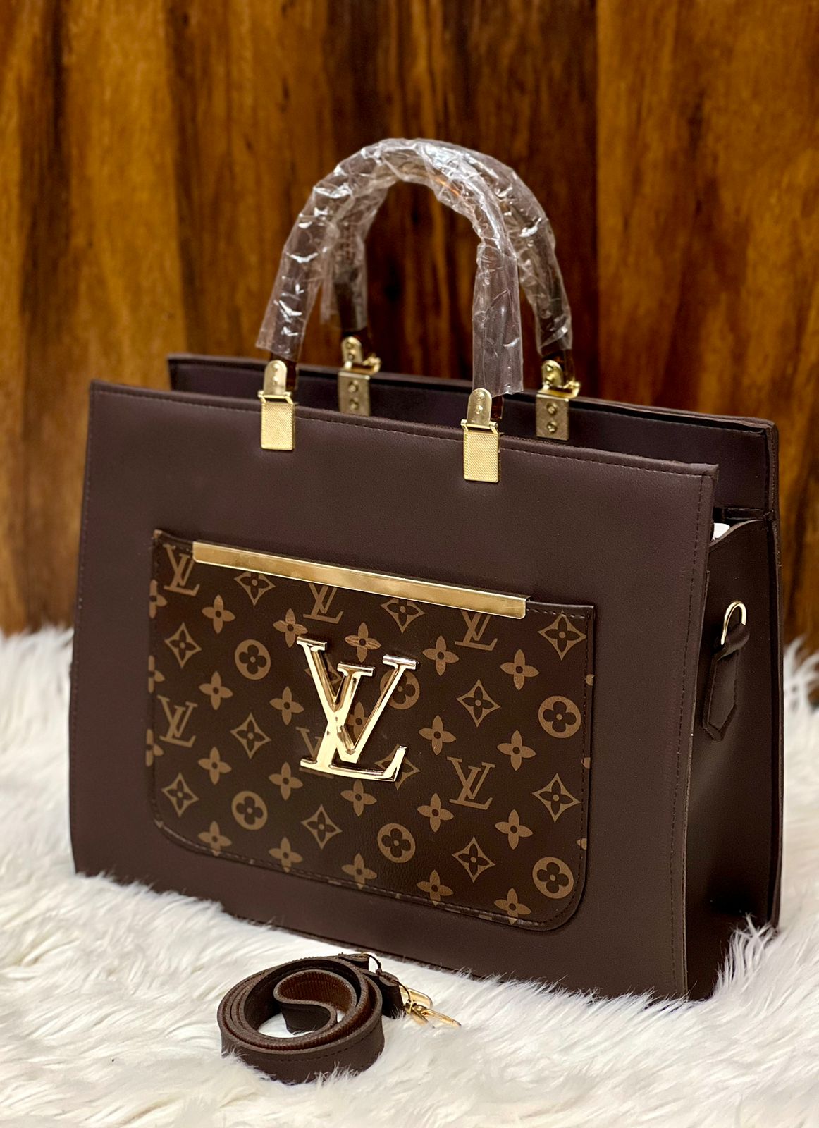 Louis Vuitton Chic Checkered Tote Bag
